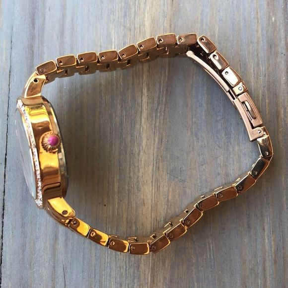 BETSEY Johnson Crystal Gold Tone Slim Band Watch! EUC - Picture 5 of 12